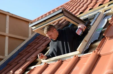 Pose de fenêtres de toit Velux à Samoreau